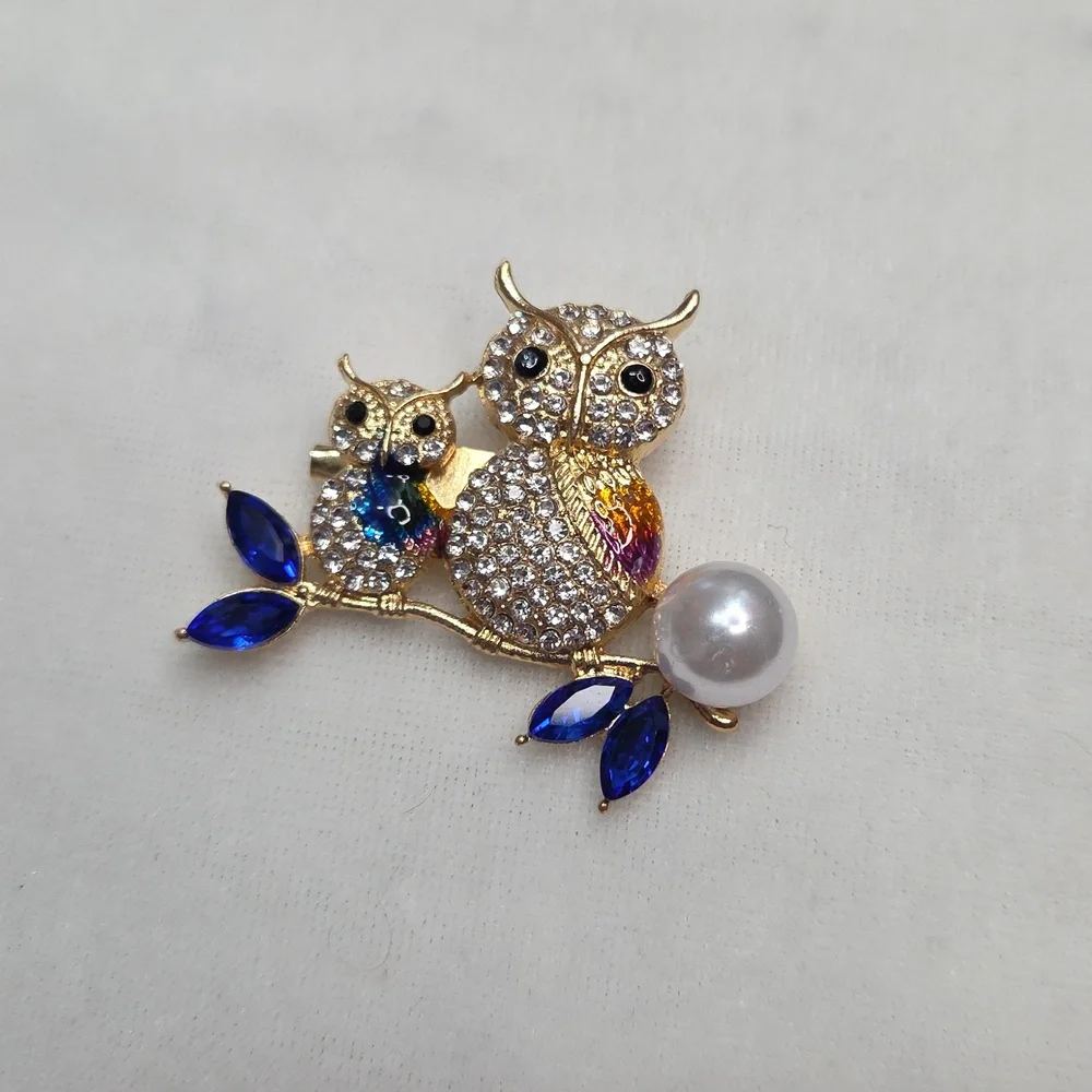 Women's 2 Owls Blue Crystal Brooch Retro Style Pin Rhinestones Sparkling Elegant